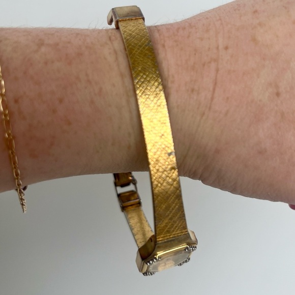 Vintage 80s P4 Bulova Gold Tone Womens Diamond Accent Quartz Watch - Picture 7 of 8